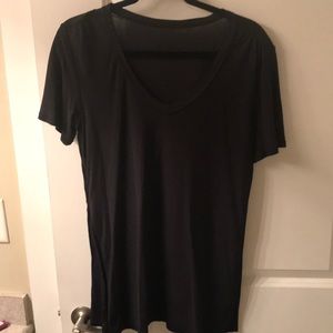 Lulu v neck shirt